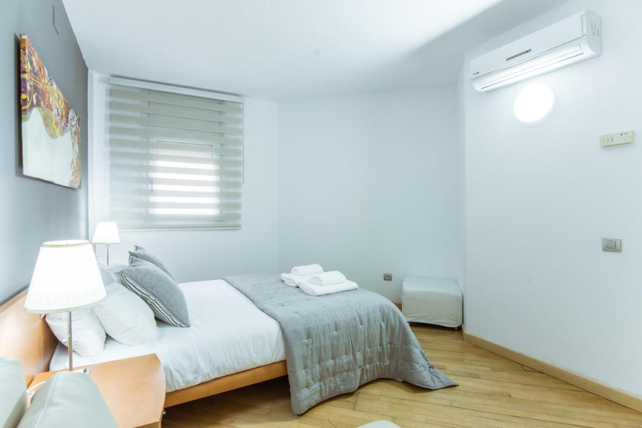 Two Bedroom Townhouse Within 10Min Walk From Beach 바르셀로나 외부 사진